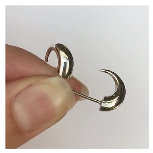 Wiggly Tapering Hoops