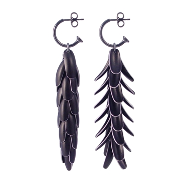 Elytra earrings - Black