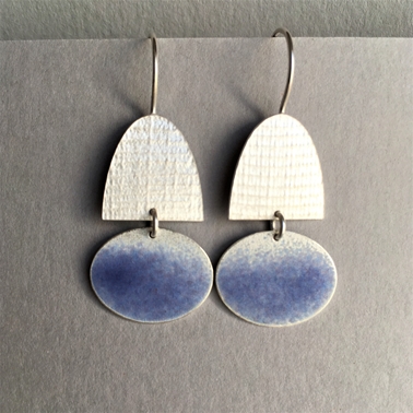 Half oval hook earrings with Violet Blue oval