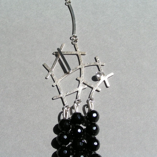 Onyx triple strand necklace - detail.