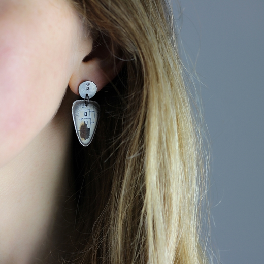 Traces earrings - worn