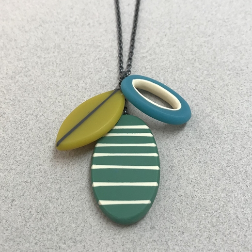 Cluster necklace
