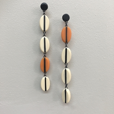 Long seed earrings