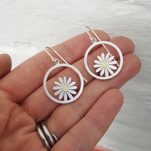 Aster and circle earrings