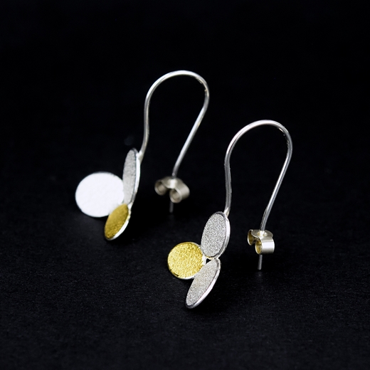 3 ovals flower dangling earrings - details