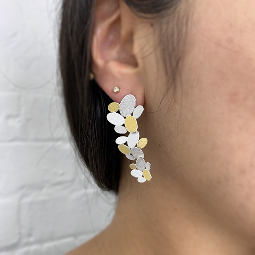 Mixed ovals flower chain earrings III worn