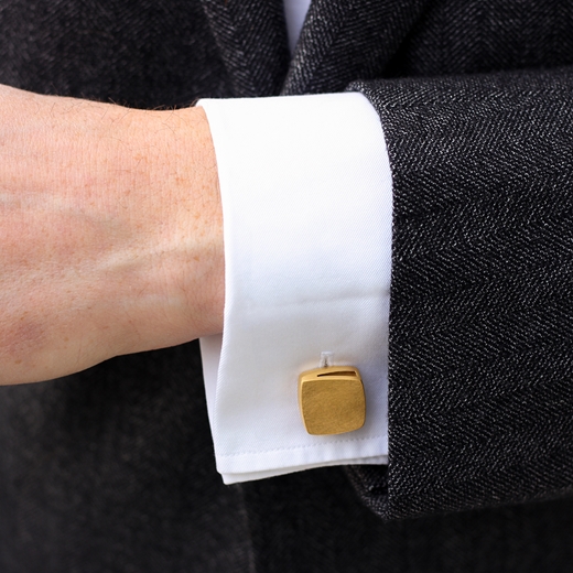 ‘Curved Curves’ square cufflinks - gold worn