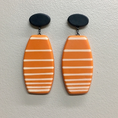 Drop lined earrings