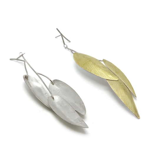 Large garden earrings with three leaves - back