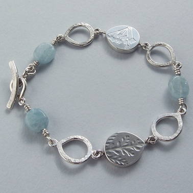 aquamarine teardrop bead bracelet