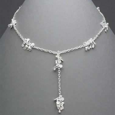 Blossom daisy chain lariat style necklace, satin
