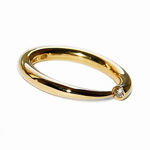 Wiggly narrow tapering 9ct gold ring