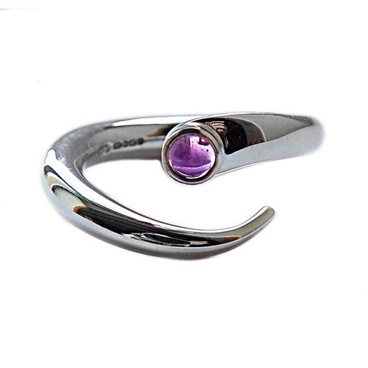 Wiggly Curving Ring with Amethyst
