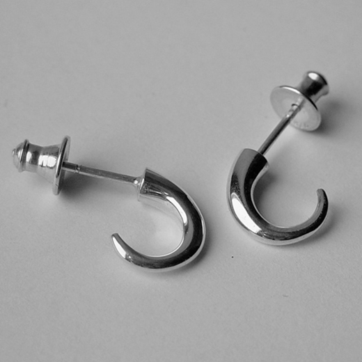 Small wiggly hoop earrings