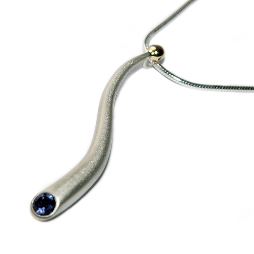 Curving Wiggly Pendant