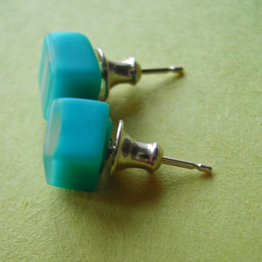 turquoise resin and aluminium leaf mini cube earrings side view