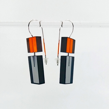 construction 1 earrings orange and grey short front