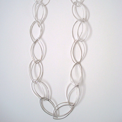 doubled up 34 leaf link necklace