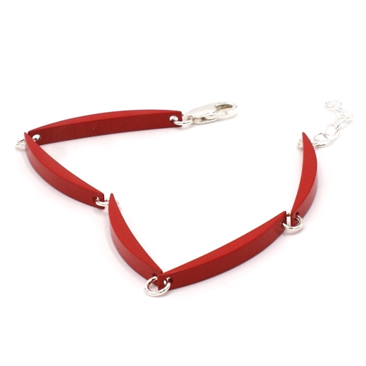 Red 5 Link Luna Bracelet