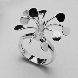 Flowerburst ring