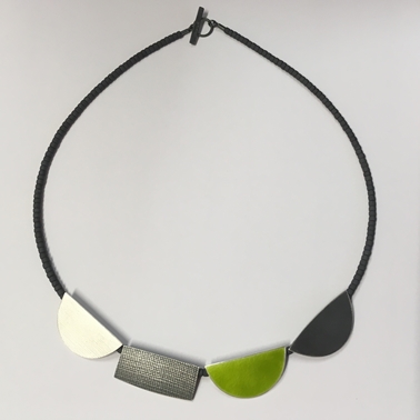 Green four shape necklace