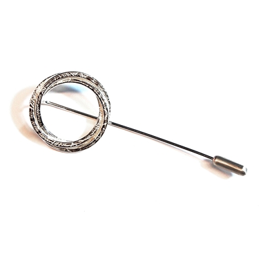 French Knit Imprinted Magic Circle Pin