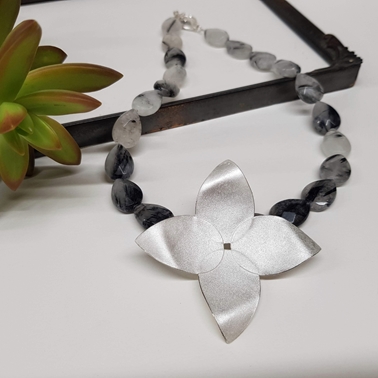 Fritillaria flower necklace