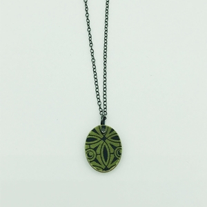 Green and Black Pendant Front Close