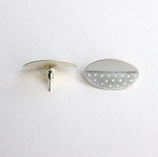 Violet grey spotted folded studs back view