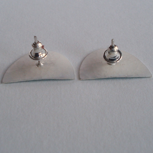 Back of half oval concave earrings