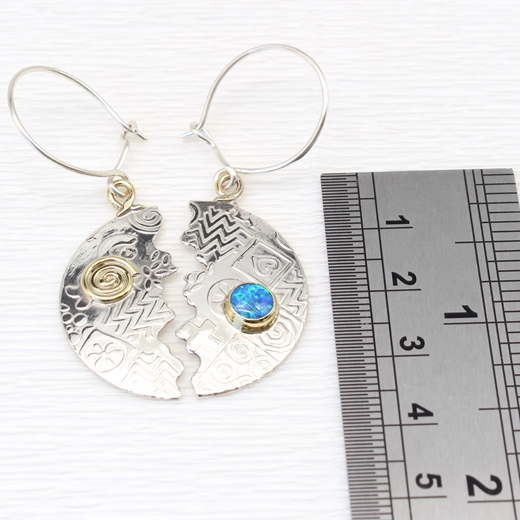 Halved round earrings, blue opal triplet, ruler, 6