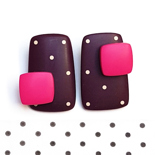 Double stud-maroon rectangle with spots