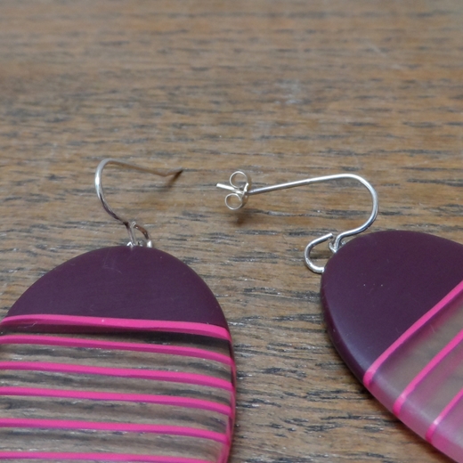 hook details maroon resin oval earrings with stripes