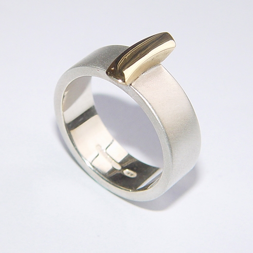 silver ring with 18ct gold
