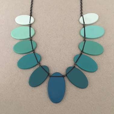Blue ombre necklace