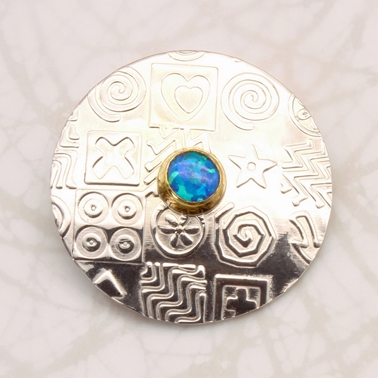 Round brooch, blue opal, 1