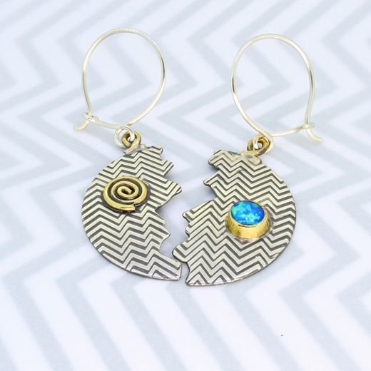 Zigzag halved earrings blue opal 4