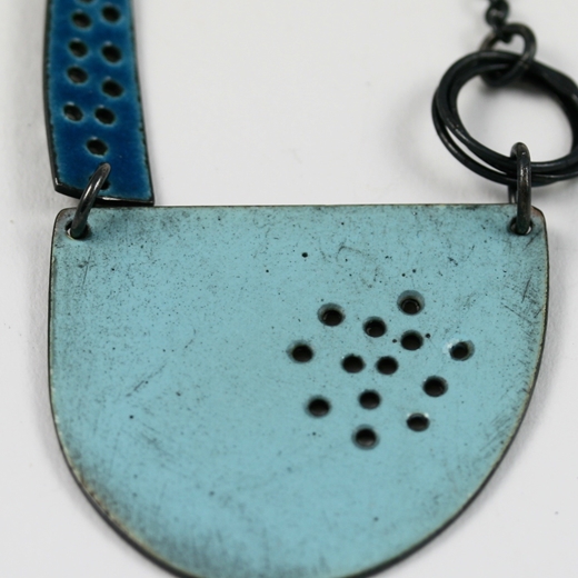 Tidal neckpiece matt turquoise detail