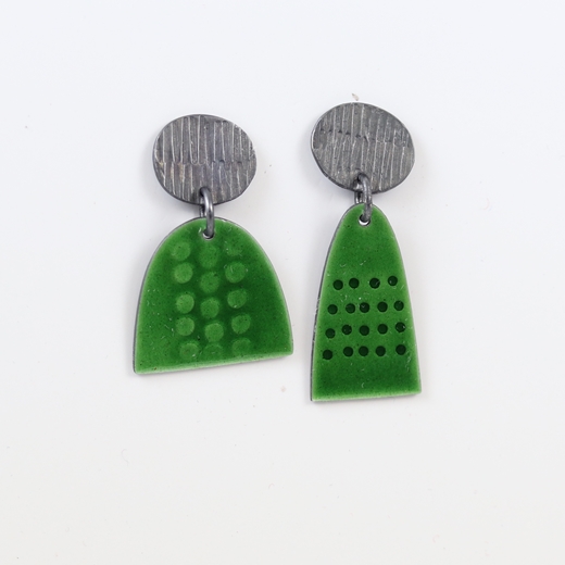 Leonora 3 earrings green