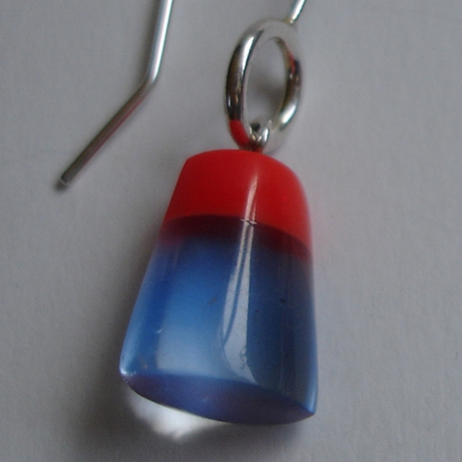 small earrings redblue detail