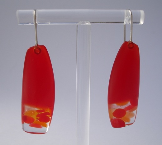 earrings red and red orange dots detail
