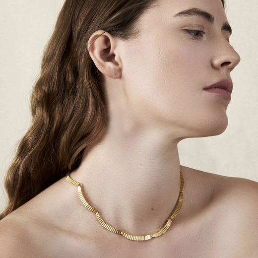 Kyoto Necklace Gold-plated silver by Clara Breen. Photo Ester Keate