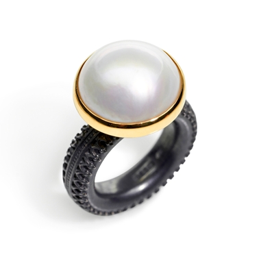 Large Round Mabe Pearl Ring