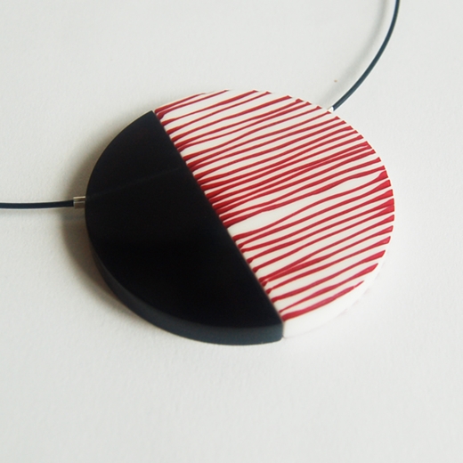 Red Line Up necklace 03