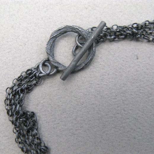 long thread link necklace