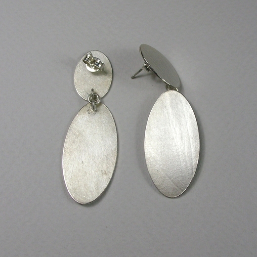 Alula oval drop earrings