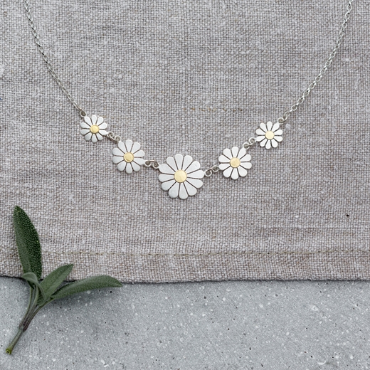 Five daises necklace 2