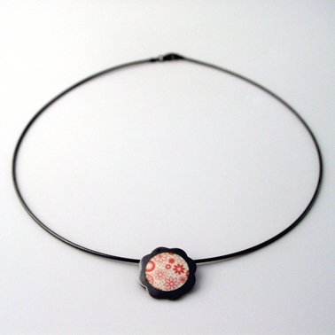 daisy pendant small pink