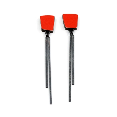 red square line studs 1