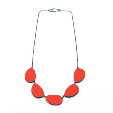 Red five part curve necklace